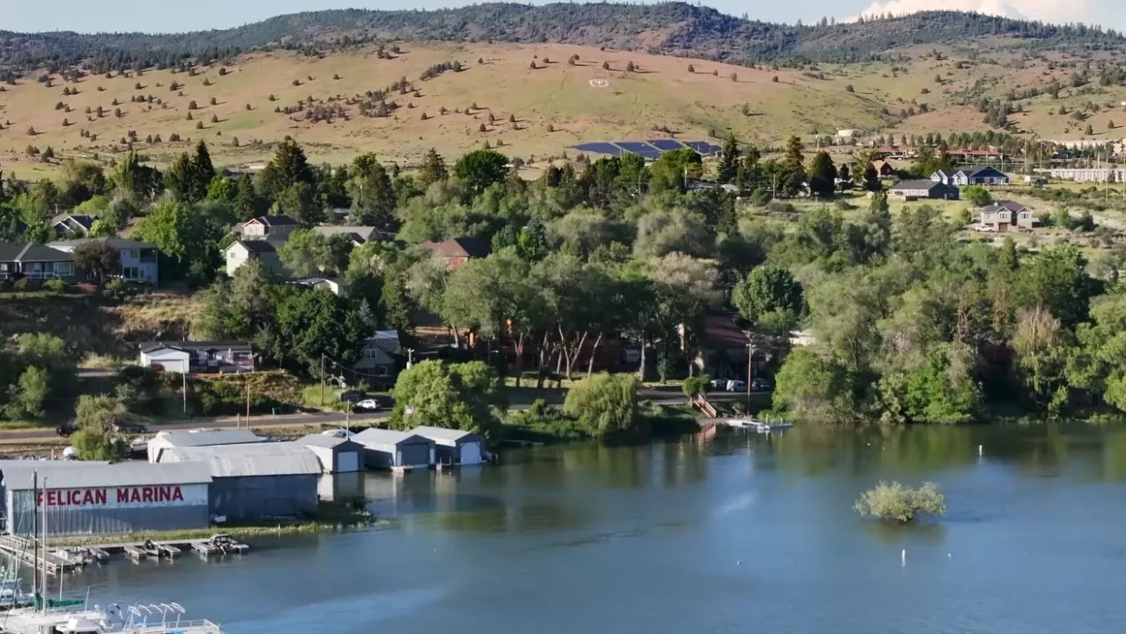 Klamath Falls Aerial View of Lake with Oregon Tech in Background