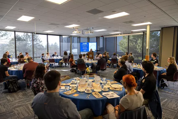 Klamath Falls Etiquette Dinner Spring 2022